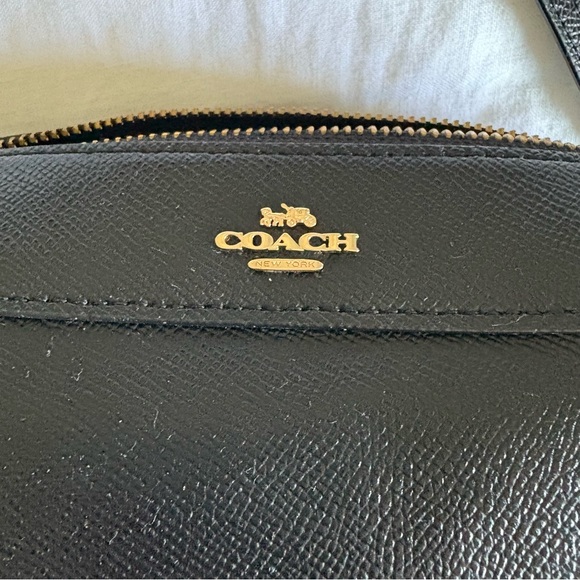 Coach Black Pebbled Leather Crossbody Bag - Picture 3 of 7